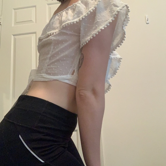 Tobi M white frilly polka dot wrap crop top NWOT - Picture 3 of 12